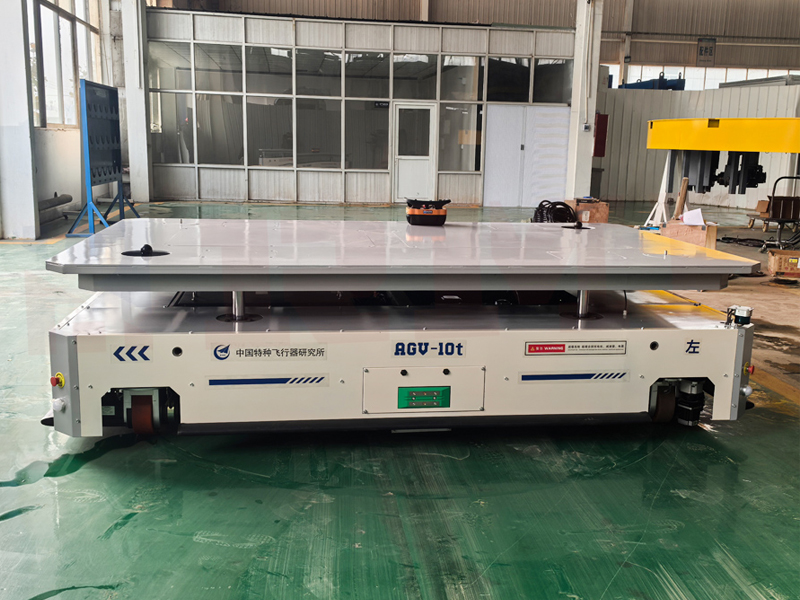 AGV (Automated Guided Vehicle) kereta pengangkutan automatik