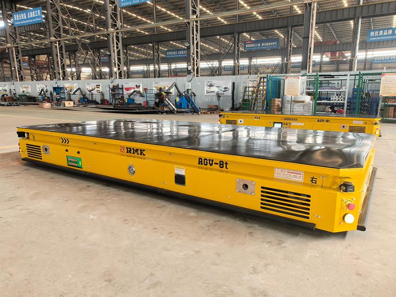 8 Ton Laser-Guided AGV dengan Pallet Lifting